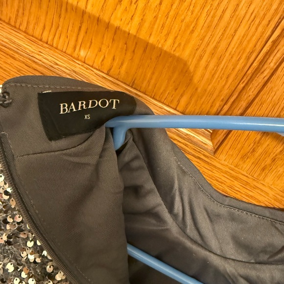 NWOT Bardot Kelso Velvet Sequin Maxi Dress XS Silver - Picture 3 of 3